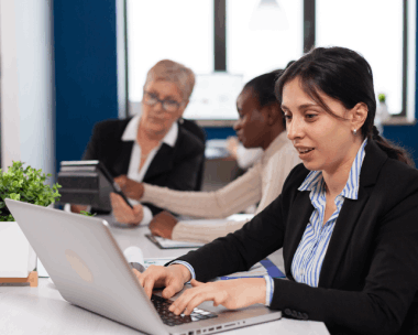 The typist providing comprehensive Hebrew typing services with customized solutions to meet customer needs.