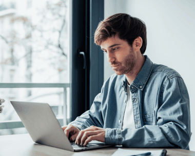 A customer benefits from reliable Hebrew typing services with dedicated support available 24/7 for any queries.