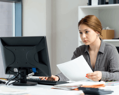 Typist working document typing services in Louisville, using meticulous proofreading & editing to deliver flawless documents.