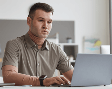 Customer using key features of Hebrew typing services, ensuring accuracy, affordability and fast delivery.