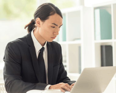 Typists offering professional Japanese typing service online, ensuring high quality documents for businesses and individuals.