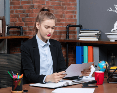 Typist offering professional Russian document typing services, handling manuscripts, contracts and technical documents.