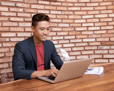 A customer benefiting from typing services Birmingham with super rush delivery, secure uploads and 24/7 availability.